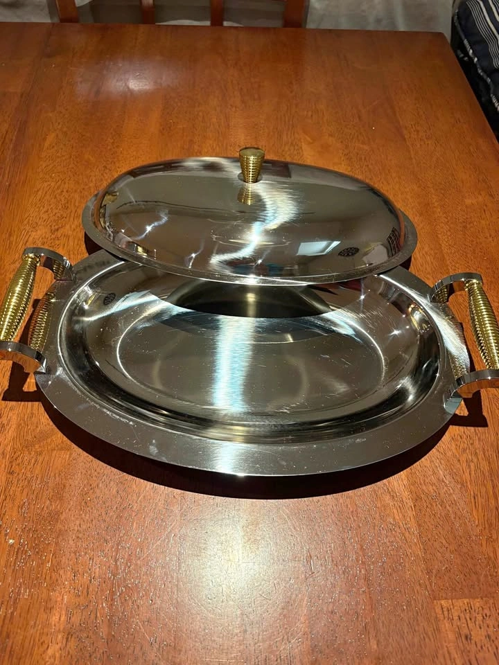 Stainless Steel Oval Serving Dish with Lid