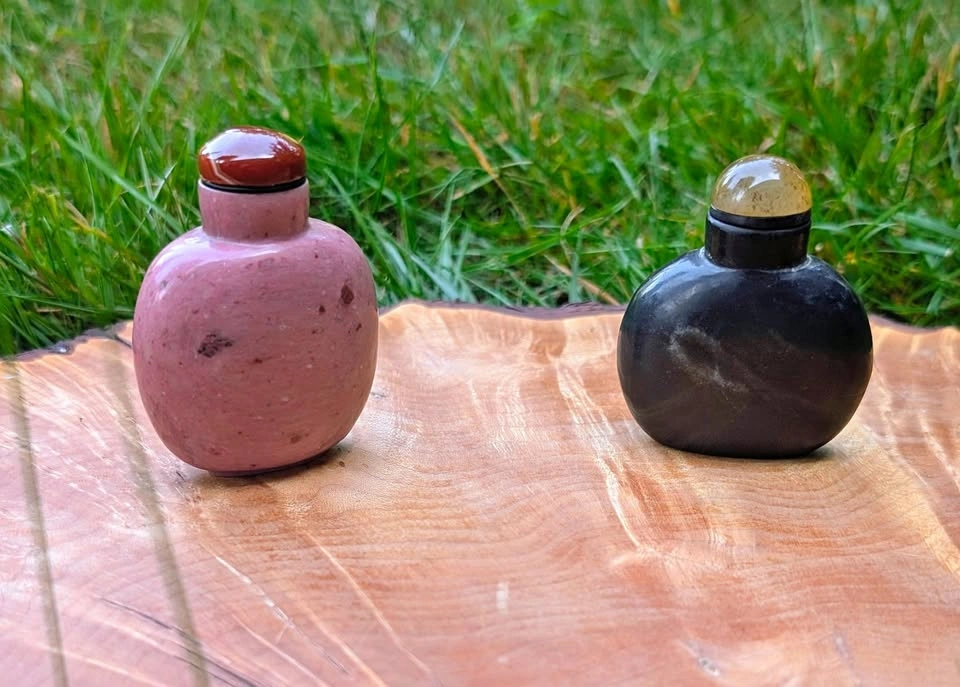 Vintage Hollowed Stone Snuff Bottles - Black Jade & Pink Soda