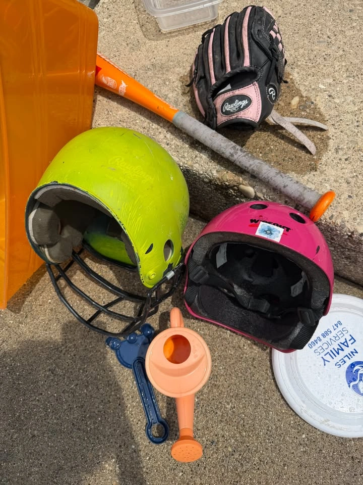 Softball and Baseball Equipment - photo 5