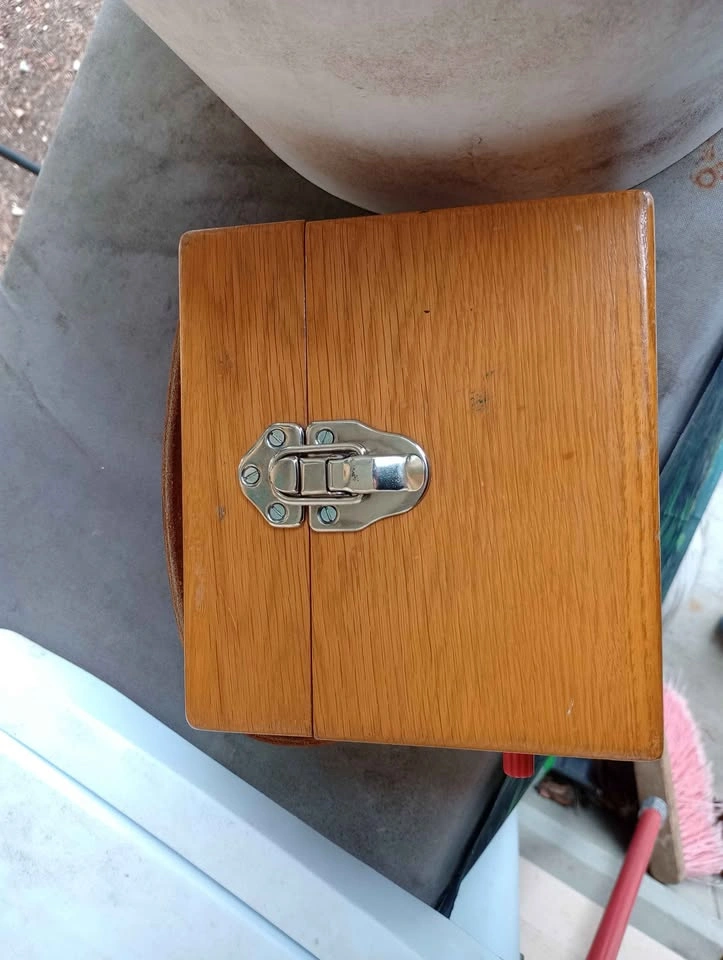 Vintage BCTel Test Box - photo 4