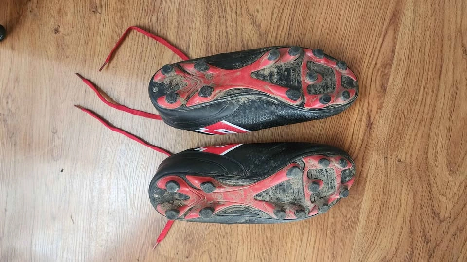 Lotto Storm Soccer Cleats Black Red US 11 - photo 3
