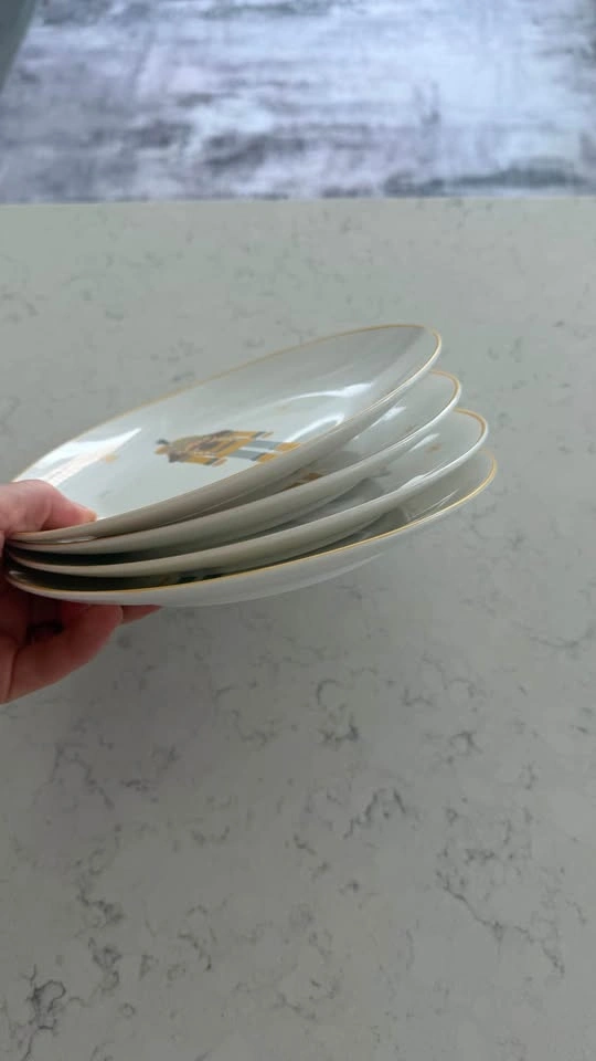 Plates - photo 2