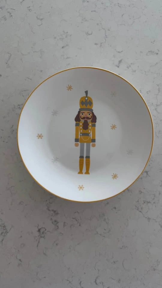 Plates - photo 3