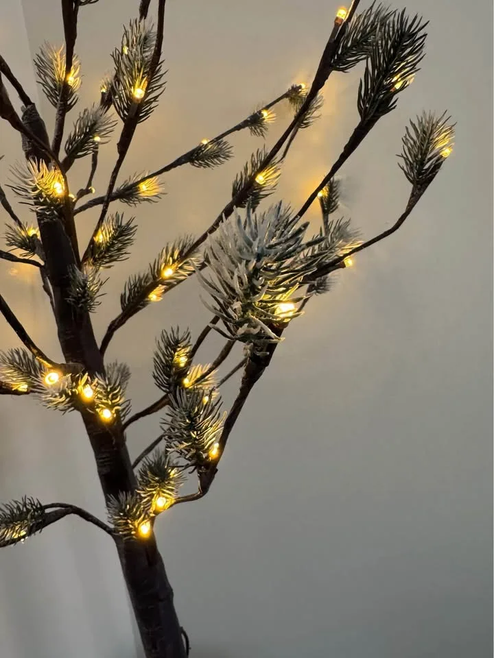 Light Up Tree 4 ft - Holiday/Winter/Halloween Decor image indicator(10)