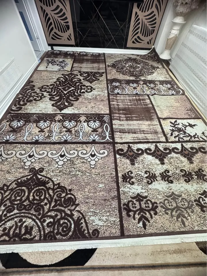 Big Modern Area Rug Elegant design Must see in person... image indicator(4)