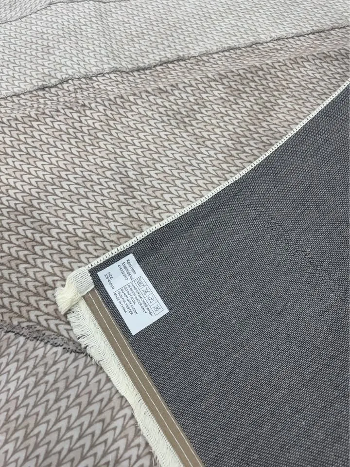 Big Modern Area Rug Elegant design Must see in person... image indicator(10)