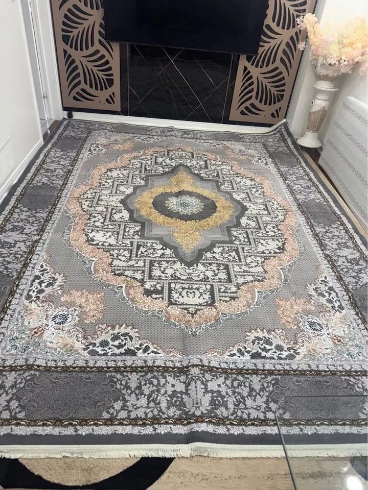 New elegant modern Persian design carpet 7x10 & 10x13 image indicator(2)