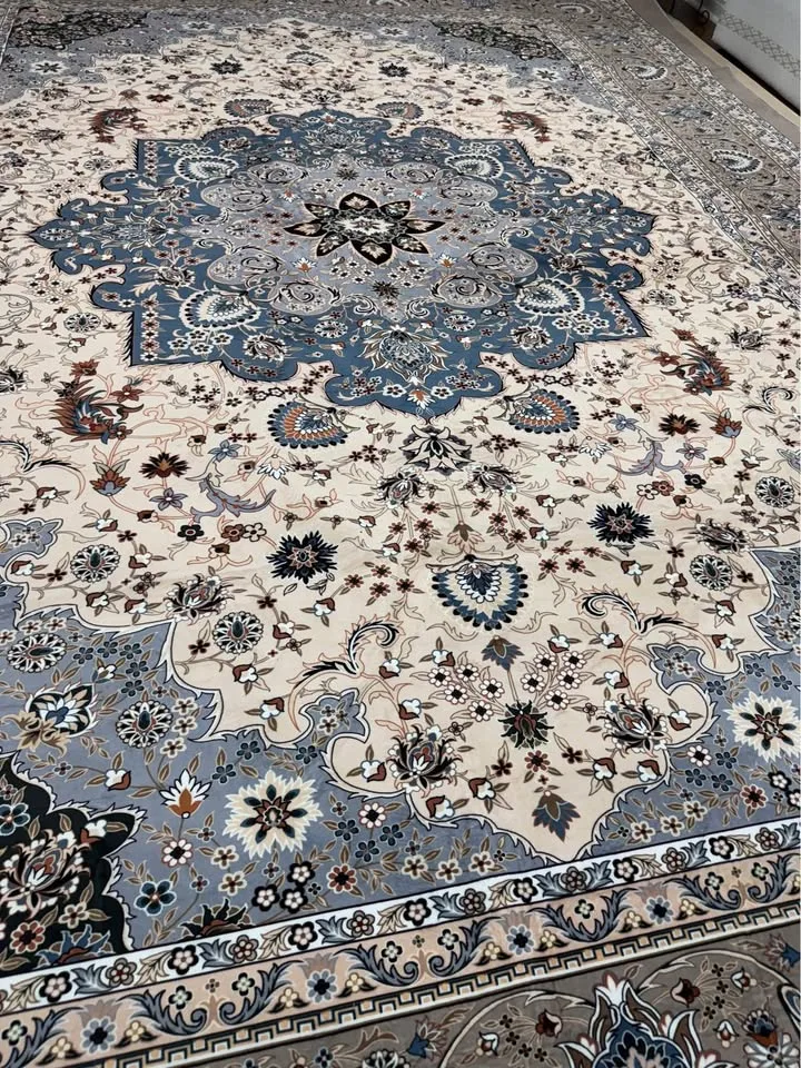 Persian Design Carpet - 7x10 & 10x13 ft Sizes image indicator(7)