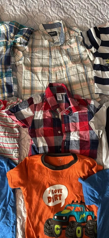 Boys' Shirt Bundle Size 2T: Tommy Hilfiger, OshKosh, Gymboree - photo 3