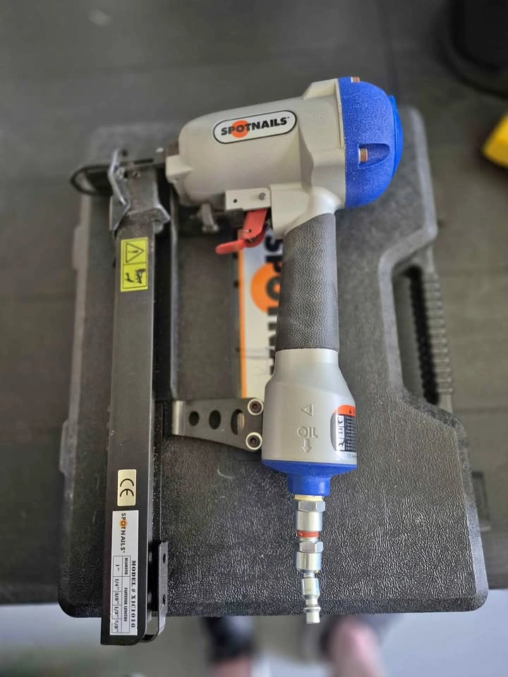 Spot Nails X1C1016 Corrugated Fastener Stapler