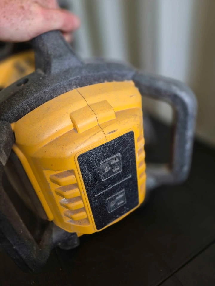 Dewalt radio - photo 2