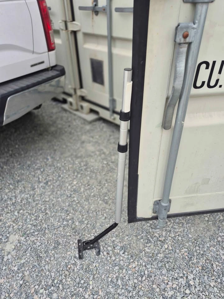 Pole mount - photo 2