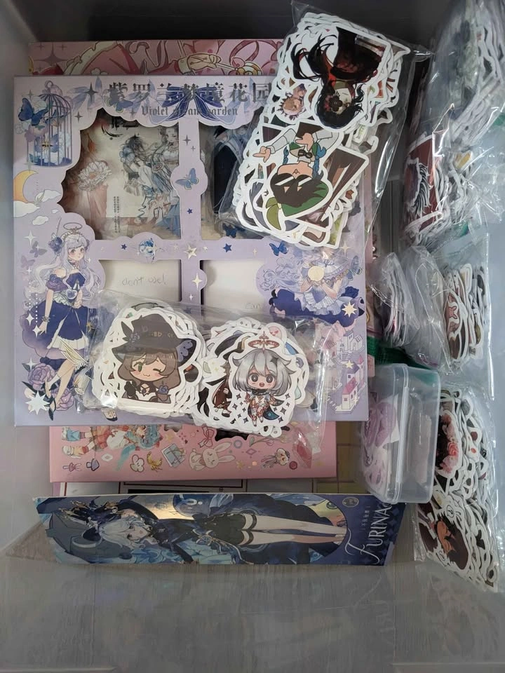 Genshin and honkai merch (pins) - photo 5