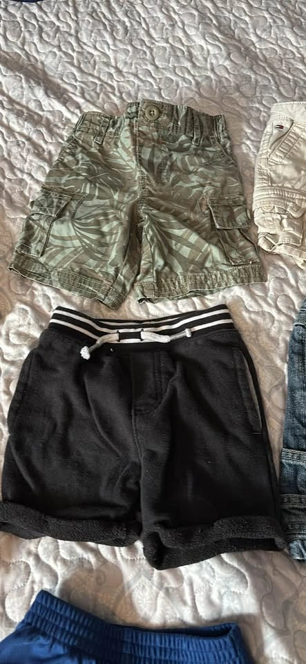 Under Armour and Mixed Brand Boys Shorts Bundle - photo 2