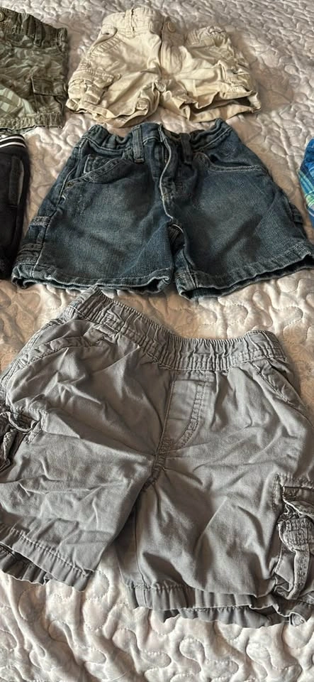 Under Armour and Mixed Brand Boys Shorts Bundle - photo 4
