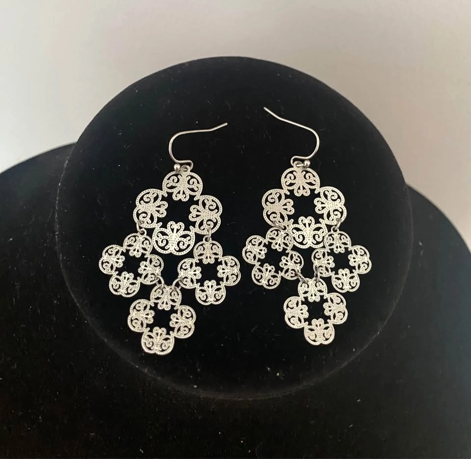 Lia Sophia Silver-Toned Filigree Chandelier Earrings - photo 3