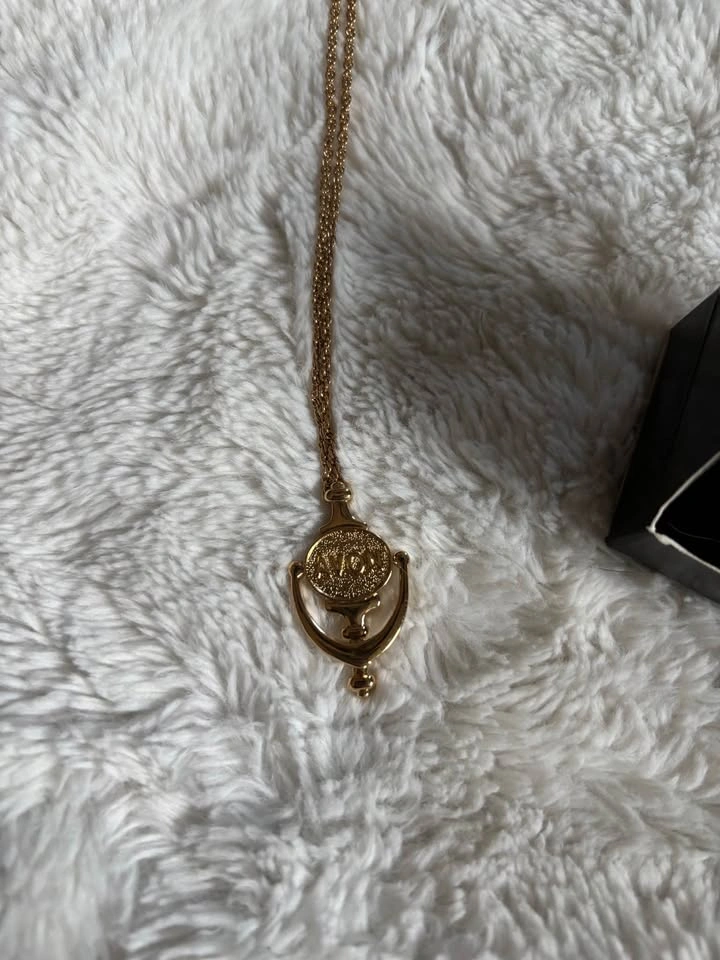 Vintage Avon Gold-Tone Door Knocker Necklace - photo 2