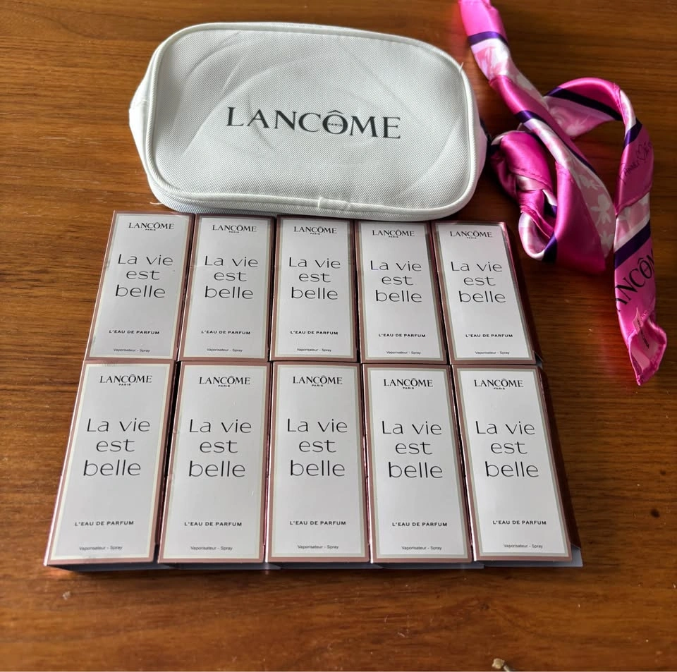Lancôme La Vie Est Belle Eau de Parfum Sample Set 12ml