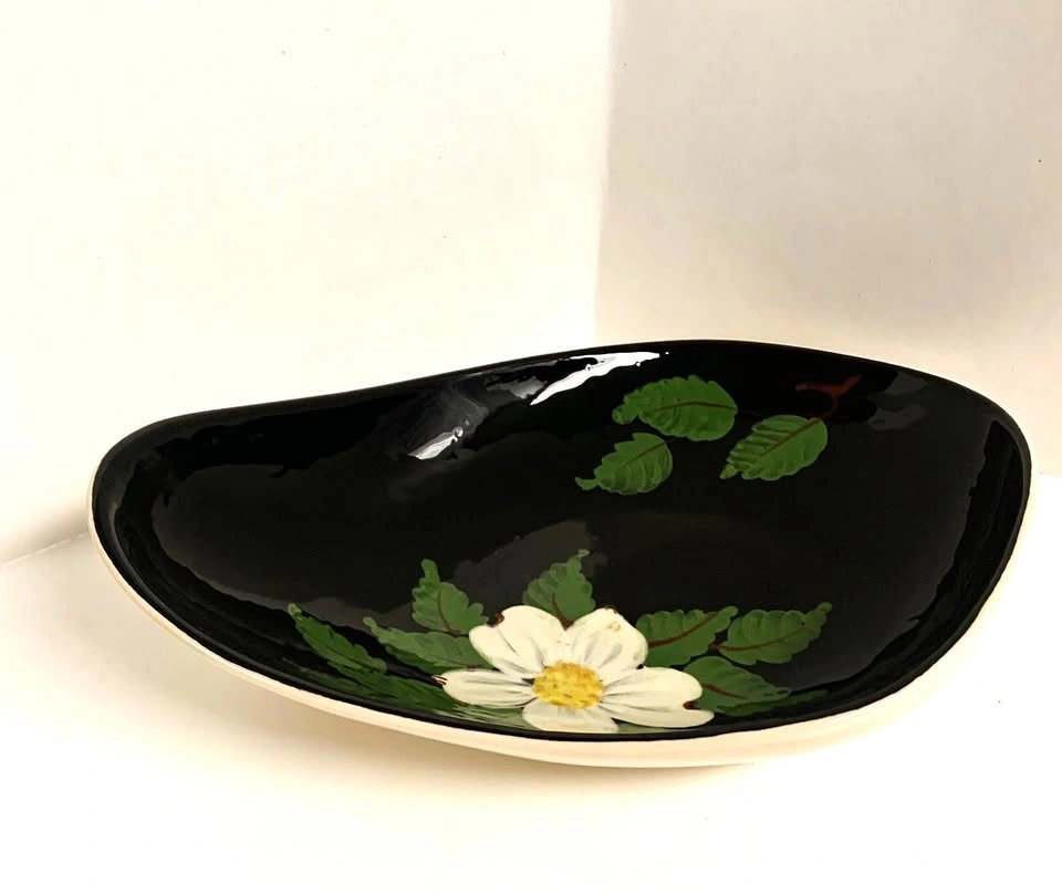 Herta Dogwood dish - SIGNED