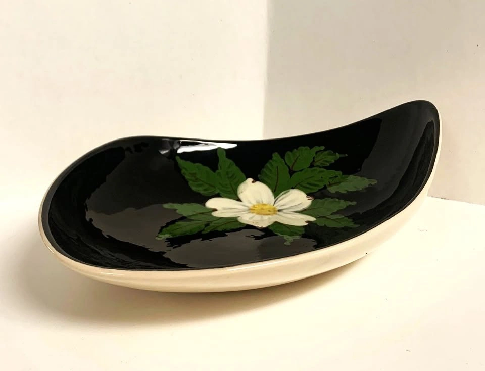 Herta Dogwood dish - SIGNED - photo 3