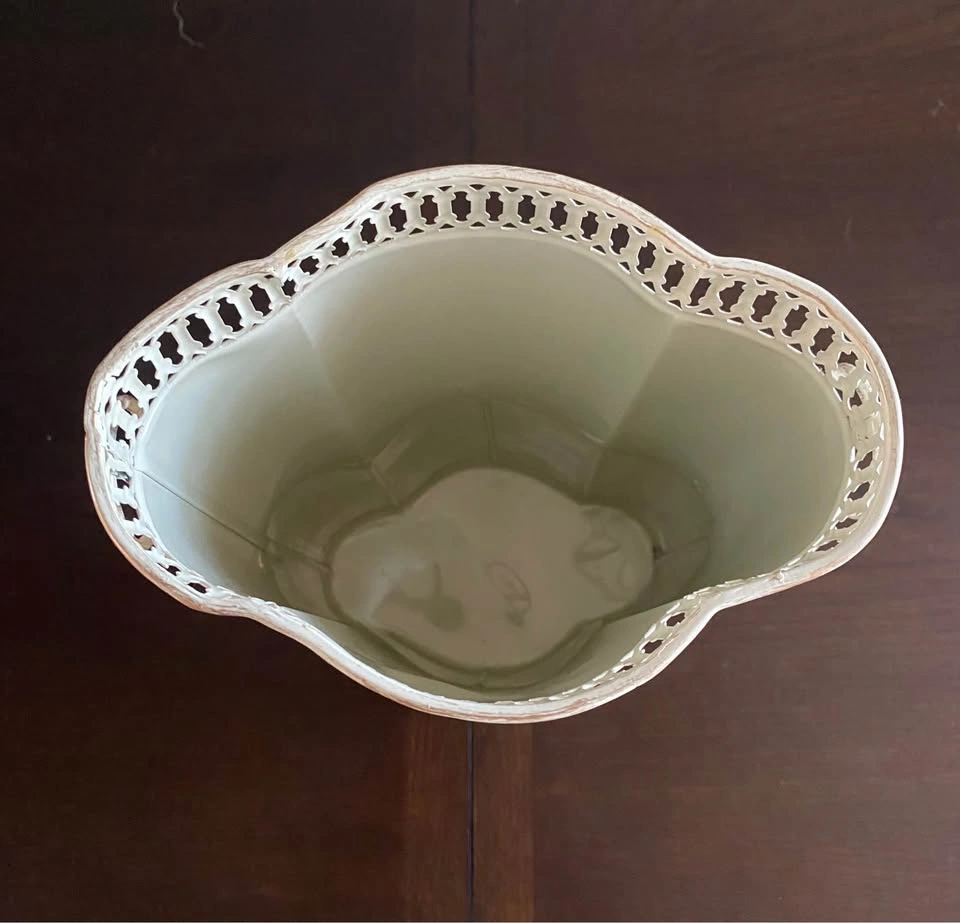 Vintage Floral Metal Floral Vase/Bucket - photo 2