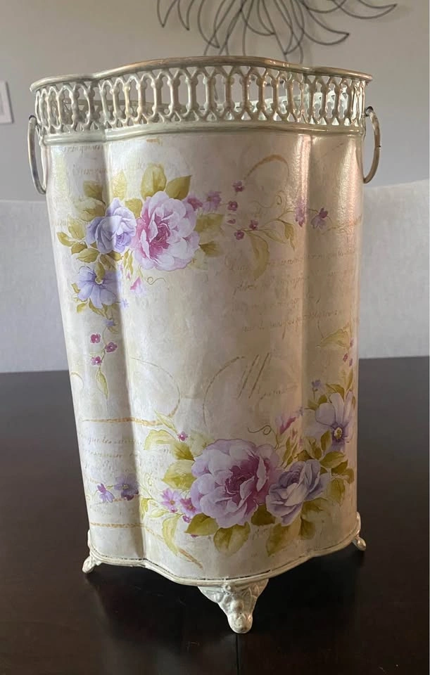 Vintage Floral Metal Floral Vase/Bucket - photo 5