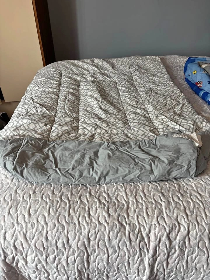 Reversible Geometric Pattern Toddler Comforter