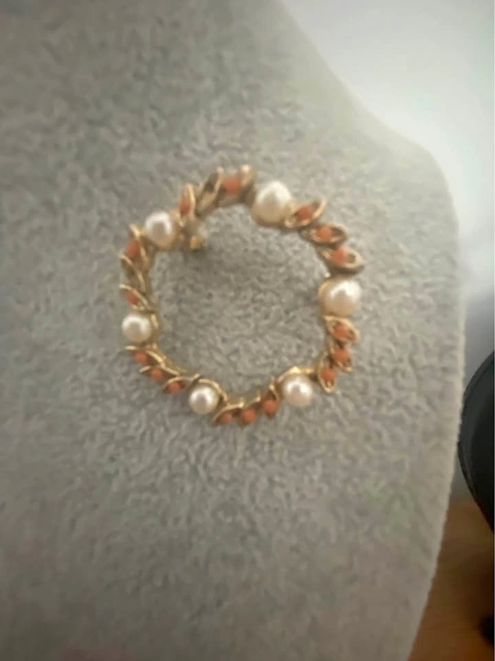 Vintage Gold-Tone Wreath Brooch with Faux Pearls and Coral Accen
