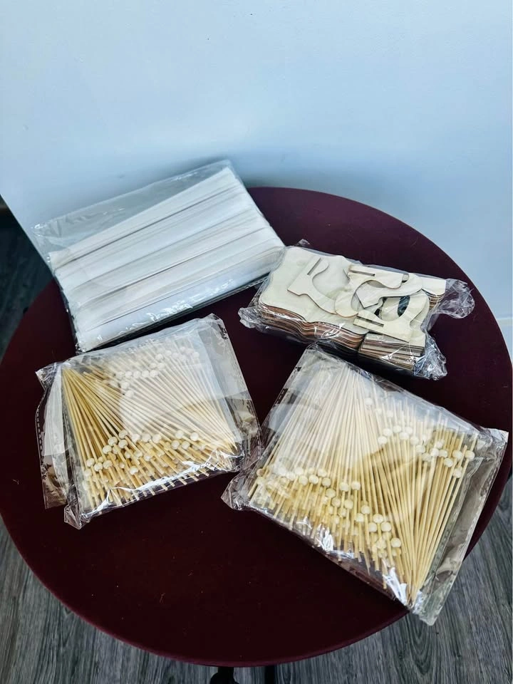 100 Foil Placement Mats, 400 Toothpicks, 50 Stir Sticks - photo 3