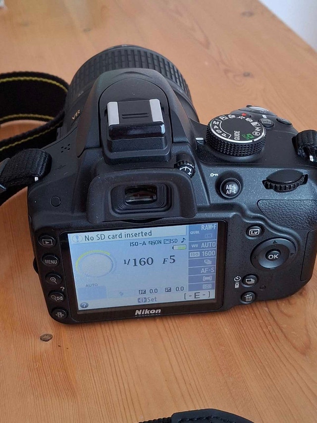 Nikon D3200 kit, 24MP sensor, HD video, shutter count - photo 3