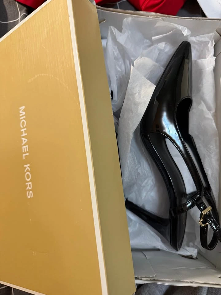 Michael Kors Vanessa Flex Sling Black Shoes for Women (Size 7) - photo 5