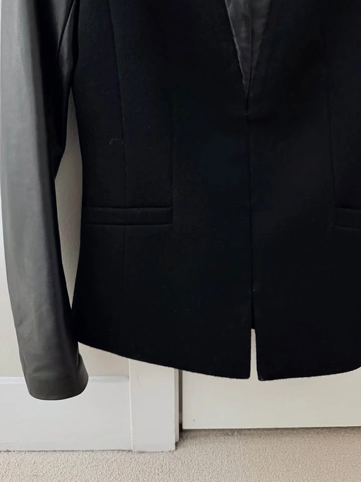 Genuine Leather and Wool Blazer (Size US 0) - photo 4