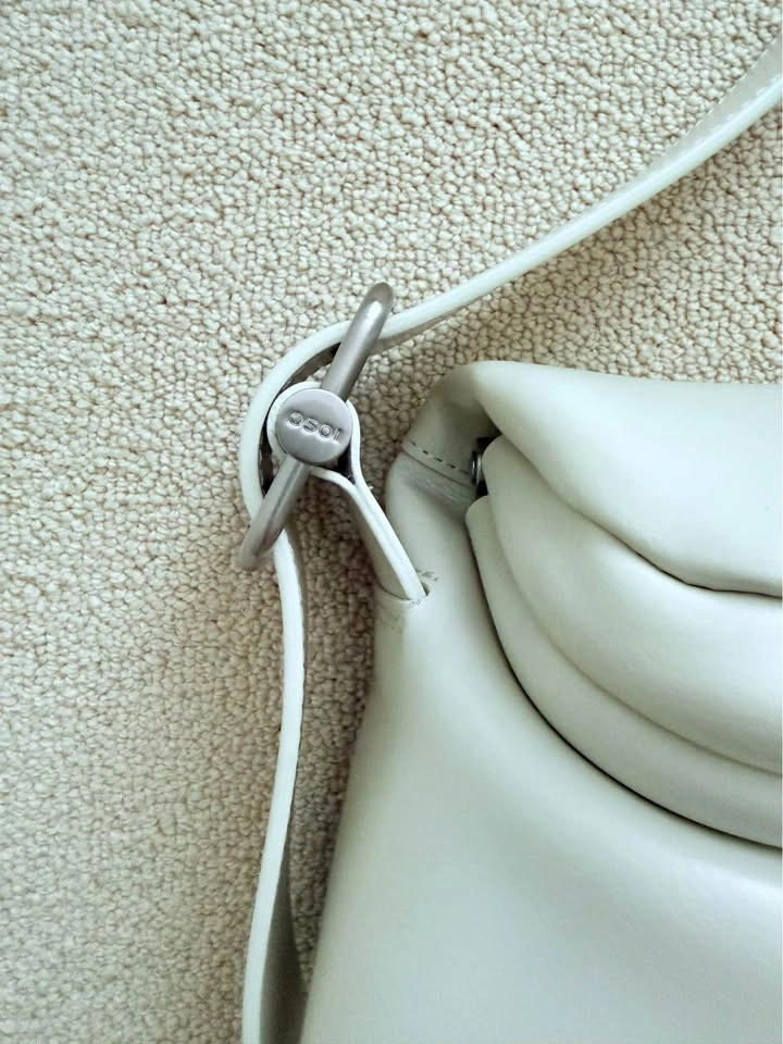 OSOI Leather Folder Brot Bag in Cream - photo 4