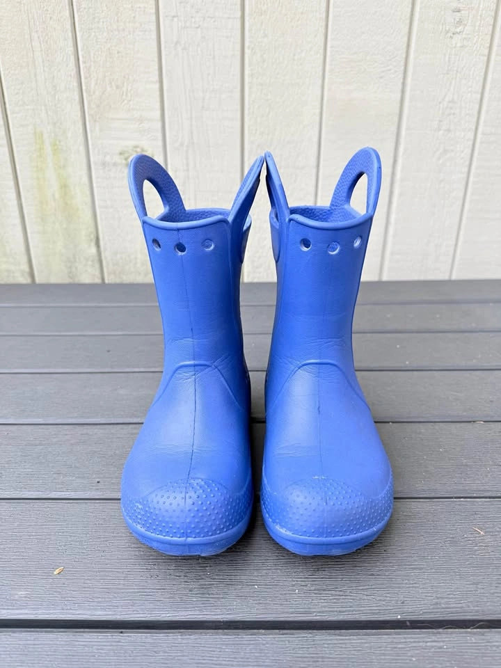 CROCS Rain Boots (Size J1)