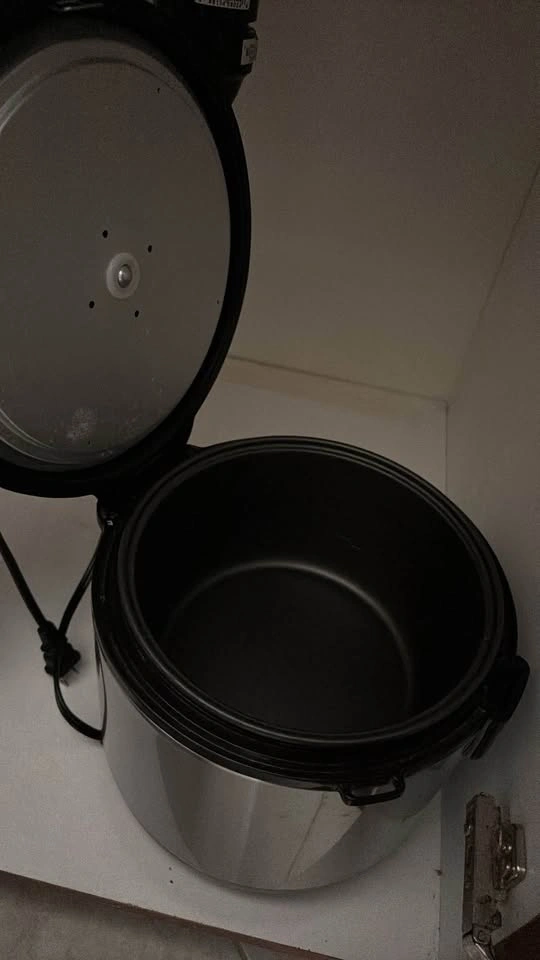 Hamilton Beach Rice Cooker - photo 2