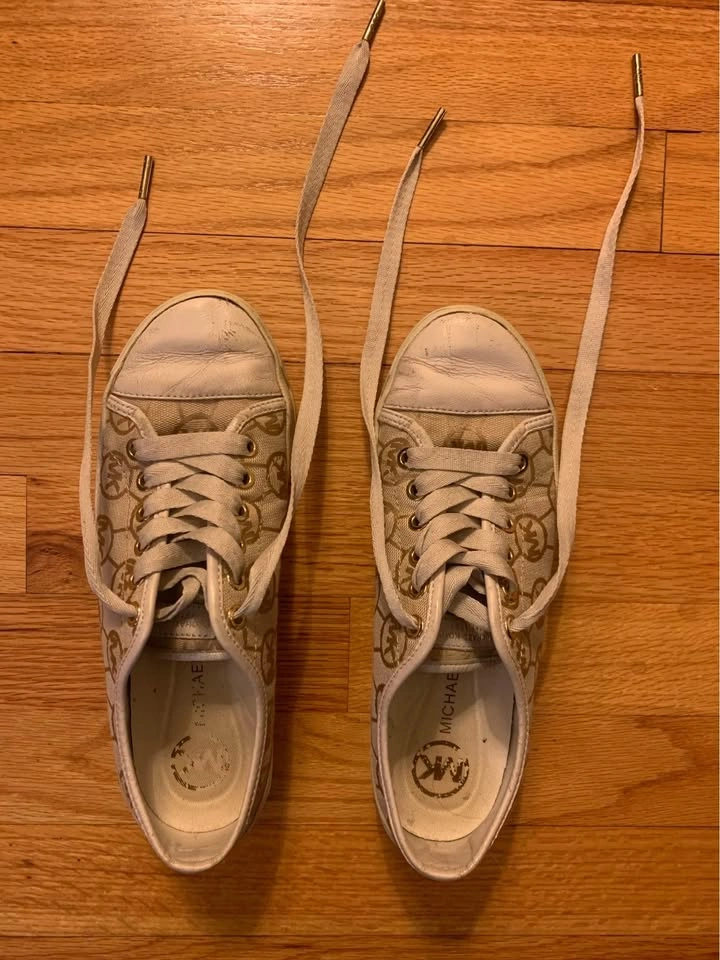 Michael Kors Logo Monogram Sneakers Women's 6.5M - photo 2