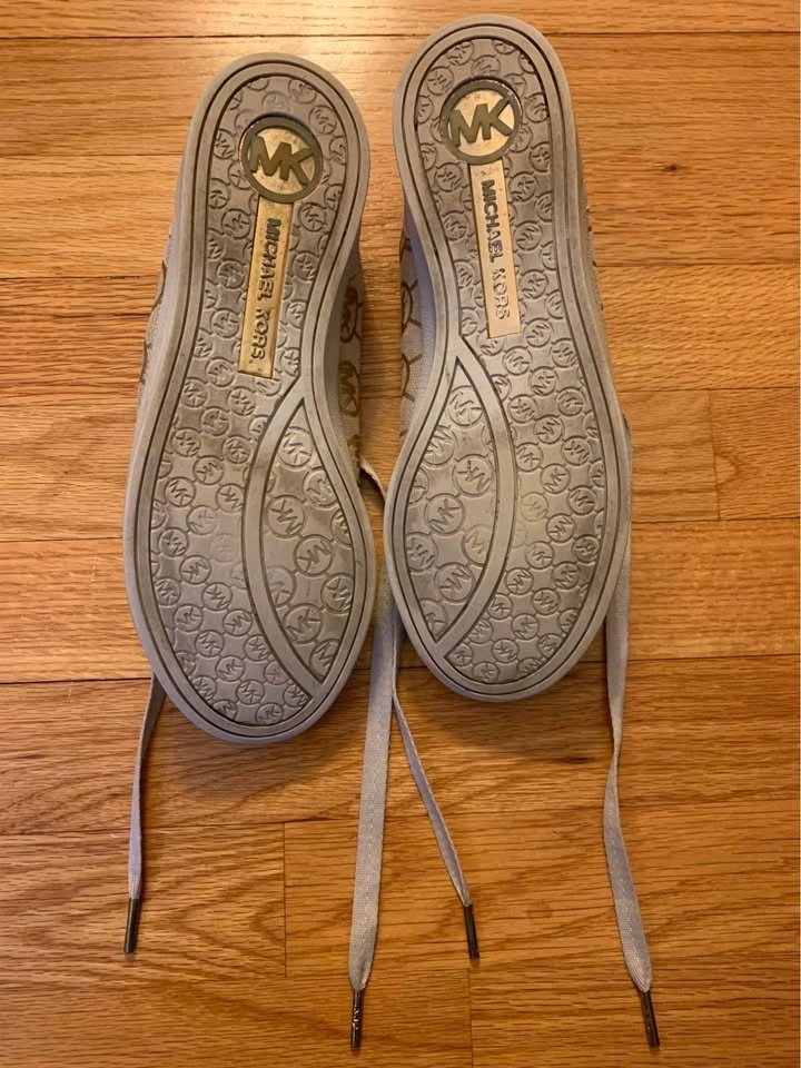 Michael Kors Logo Monogram Sneakers Women's 6.5M - photo 4
