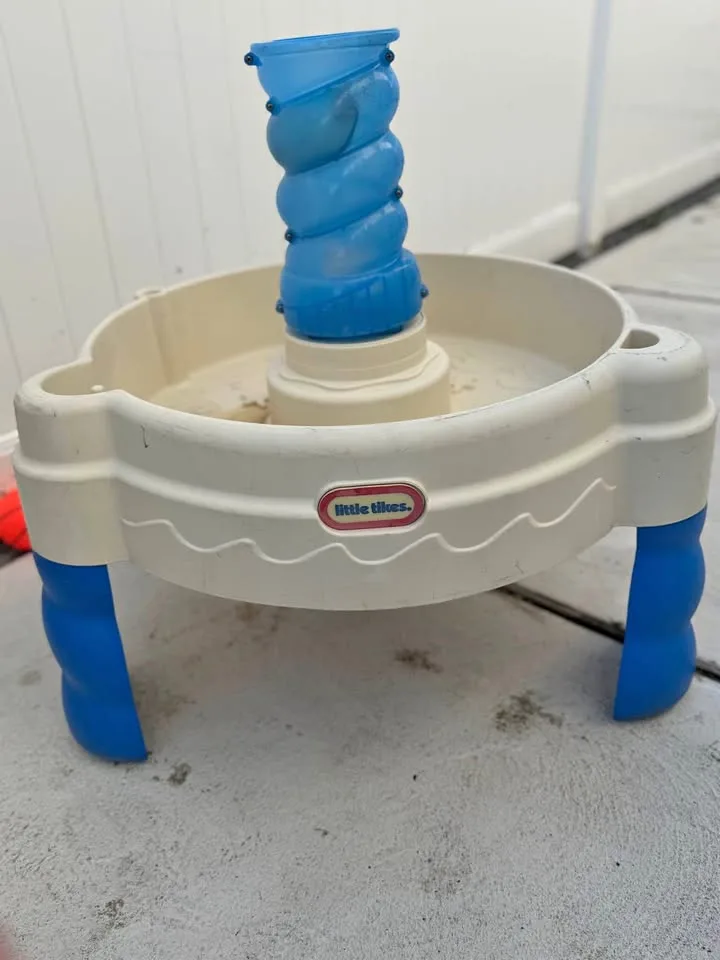 Little Tikes Spiralin' Seas Waterpark Water Table for sale!!!