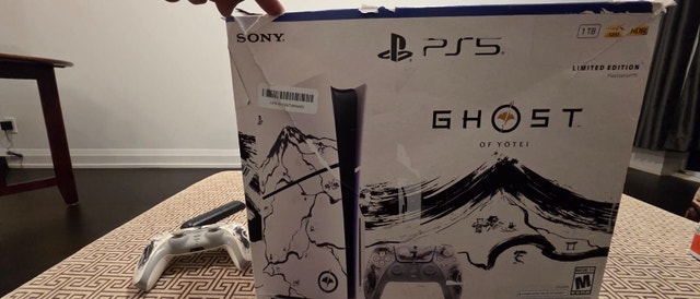 PS5 Slim Ghost of Yōtei Black Limited Edition