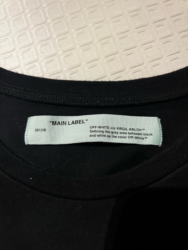 Off-White T-Shirt - photo 3