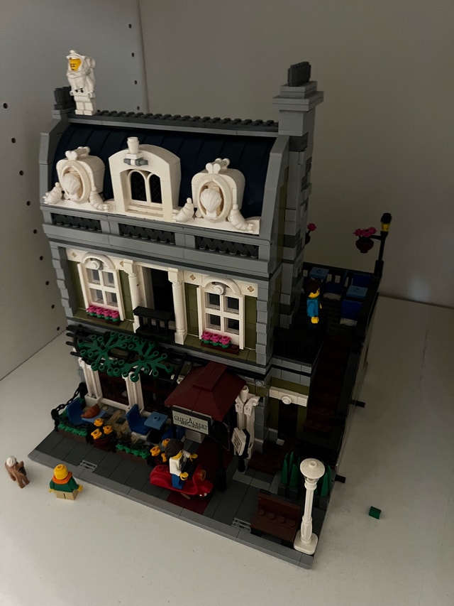 LEGO Creator Expert Parisian Restaurant