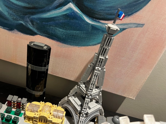 LEGO Architecture Paris Skyline - photo 2
