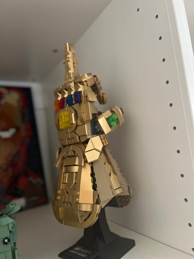 LEGO Infinity Gauntlet