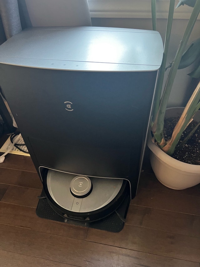 Ecovacs Deebot Robot Vacuum - photo 3