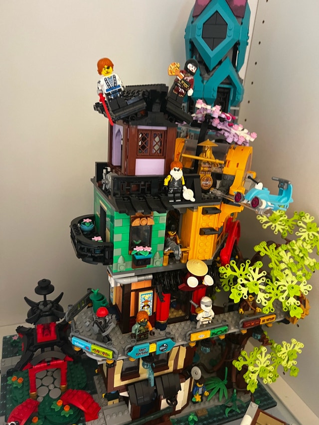 LEGO Ninjago City Gardens - photo 3