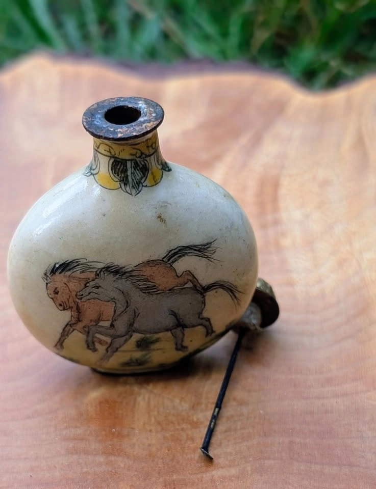 Vintage Enamel on Copper Horse Snuff Bottle - photo 3