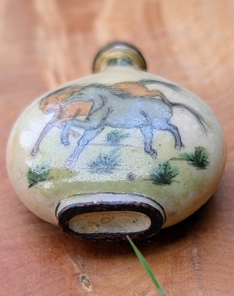 Vintage Enamel on Copper Horse Snuff Bottle - photo 4