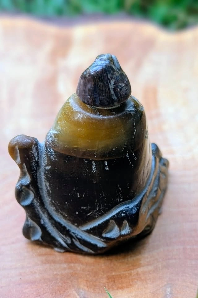 Premium Hand-Carved Tiger's Eye Snuff Bottle (Hollowed) - photo 3