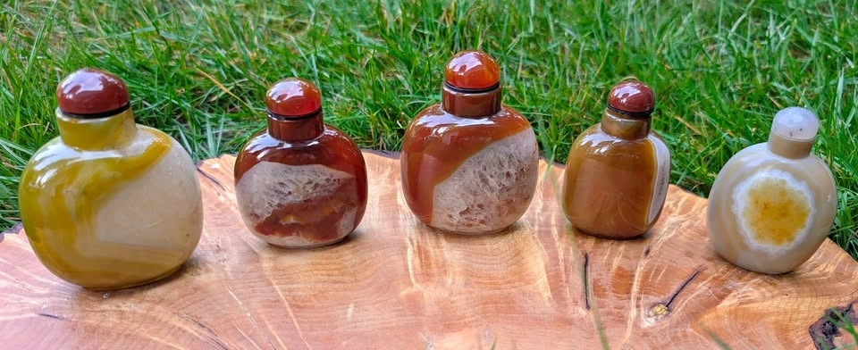 Natural Stone Snuff Bottles (Crystalloid & Banded Agate) - LOT 1