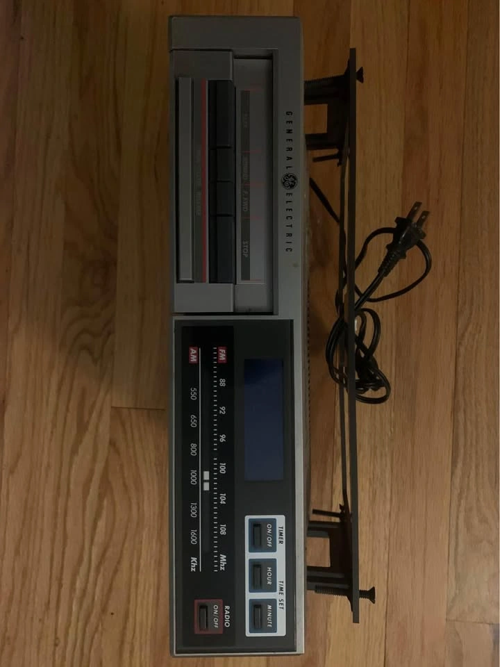 General Electric Spacemaker 7-4235a Clock Radio Cassette Player